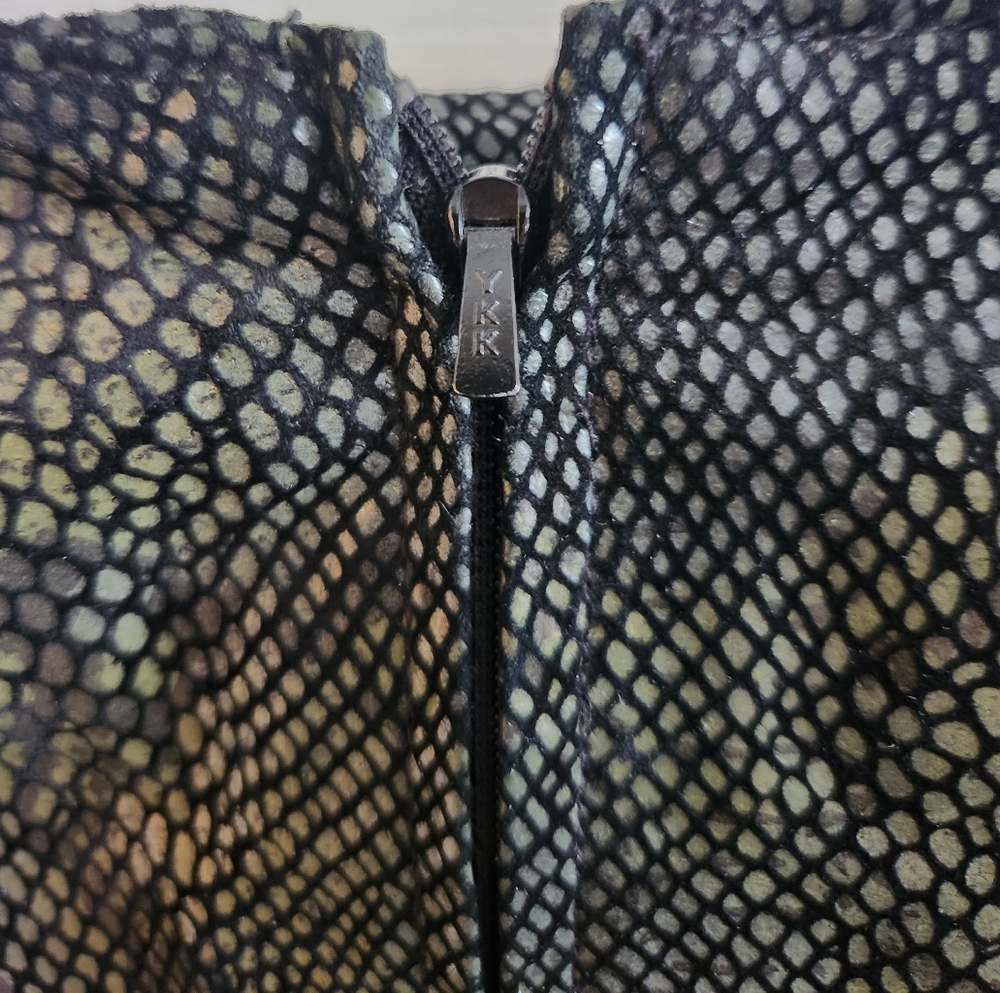 Danier Metallic Textured Black and Olive Two-Piece Skirt Set - Picture 16 of 16